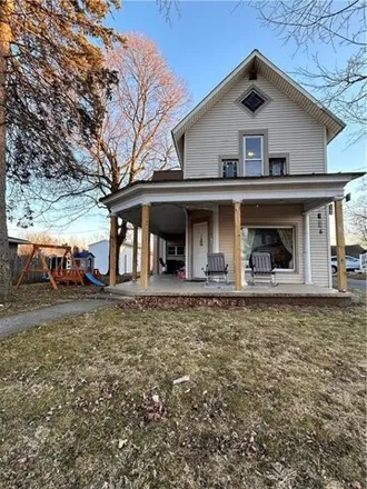 Buy this 4 bed house on 102 West Bennett Street in Woodstock, Champaign County