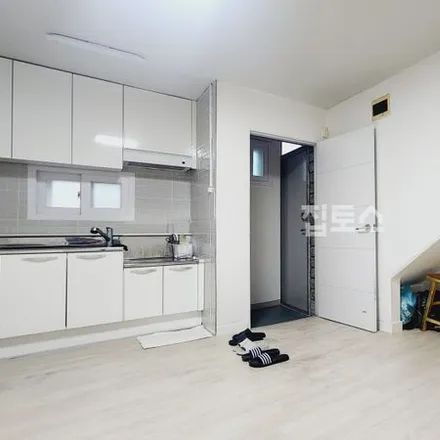 Image 1 - 서울특별시 송파구 방이동 127-17 - Apartment for rent