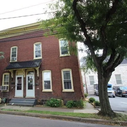 Image 2 - 471 West Edwin Street, Williamsport, PA 17701, USA - House for sale