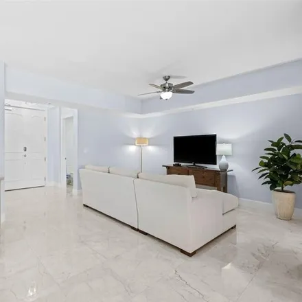 Image 7 - 1424 Southeast 12th Street, Lauderdale Harbors, Fort Lauderdale, FL 33316, USA - Condo for sale