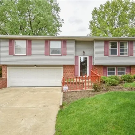 Buy this 3 bed house on 3809 Bellwood Drive Southeast in Warren, OH 44484
