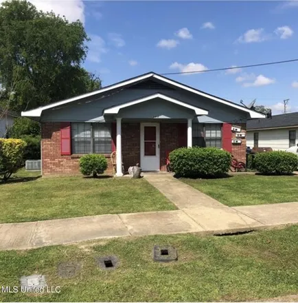 Buy this 5 bed house on 303 Church Street in Belzoni, Humphreys County