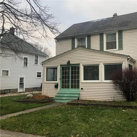 Rent this 3 bed house on 402 North Lyman Street in Wadsworth, OH 44281
