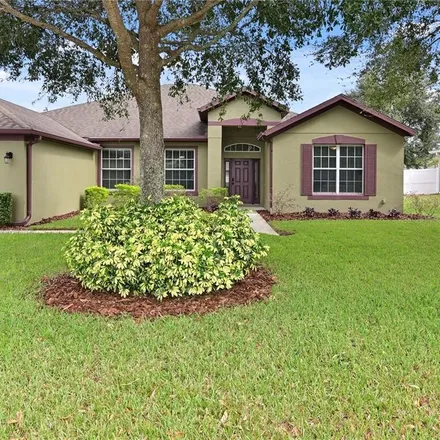 Buy this 4 bed house on 1147 Degraw Drive in Apopka, FL 32712