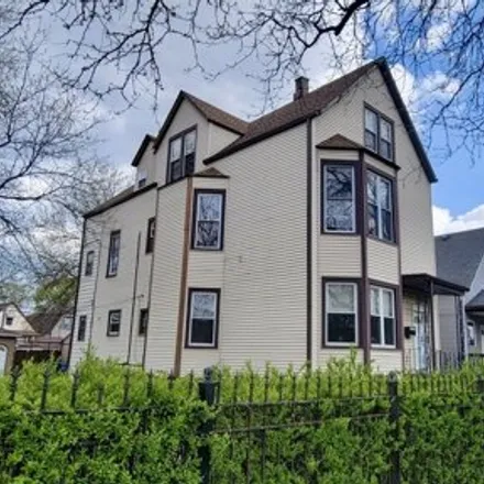 Rent this 2 bed house on 2155 North Kilbourn Avenue in Chicago, IL 60641