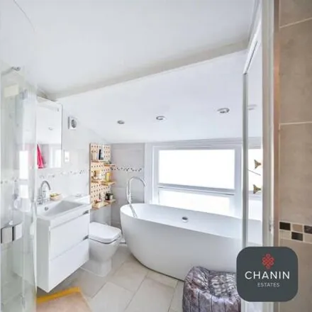 Image 2 - 167 Lower Mortlake Road, London, TW9 2LP, United Kingdom - Townhouse for sale