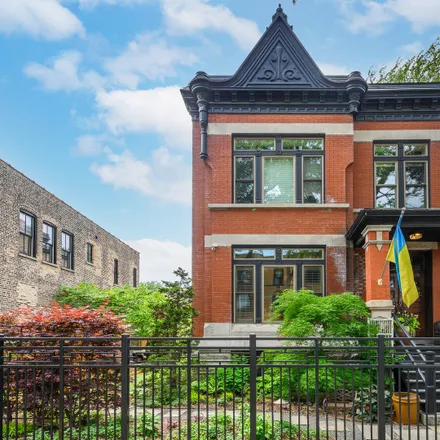 Buy this 4 bed house on 1020 North Hoyne Avenue in Chicago, IL 60622