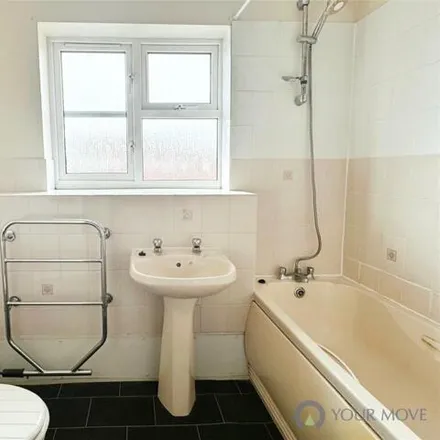 Image 9 - Falmouth Close, Eastbourne, BN23 5RN, United Kingdom - Apartment for sale