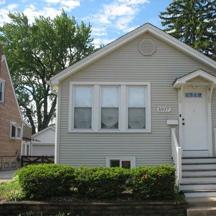 Buy this 2 bed house on 6937 W Summerdale Ave in Chicago, Illinois