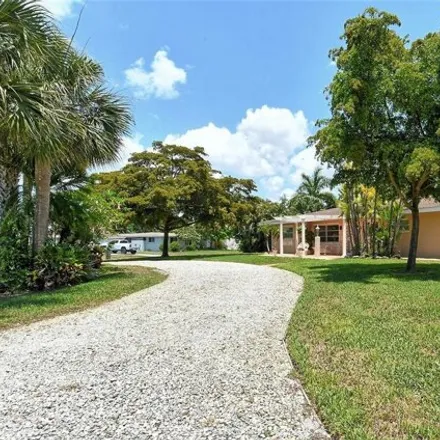 Image 3 - 3225 Duncan Way, Sarasota, Florida, 34239 - House for sale