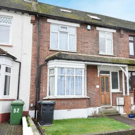 Buy this 4 bed townhouse on Smarts Road in Gravesend, DA12 5AG