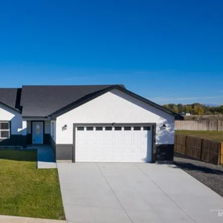Buy this 4 bed house on 298 Sunset Drive in Shoshone, ID 83352