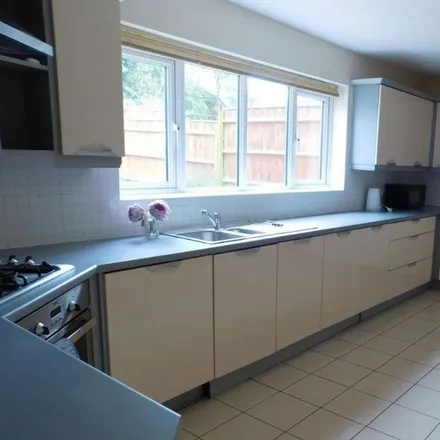 Image 4 - 1 Galingale View, Newcastle-under-Lyme, ST5 2GQ, United Kingdom - House for rent