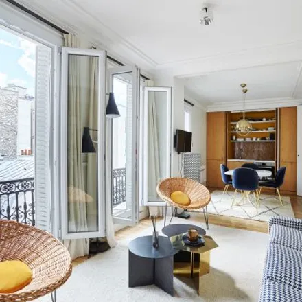 Image 2 - 41 bis Rue de Chaillot, 75116 Paris, France - Apartment for rent