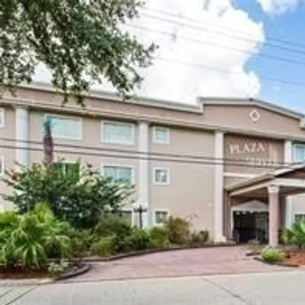Rent this 1 bed condo on LA Plaza Apartments in 2324 North Hullen Street, Metairie