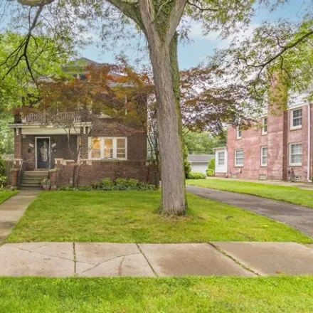 Rent this 3 bed house on 952 Neff Road in Grosse Pointe, MI 48230