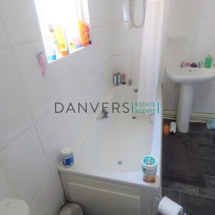 Rent this 6 bed apartment on Brazil Street in Leicester, LE2 7JX