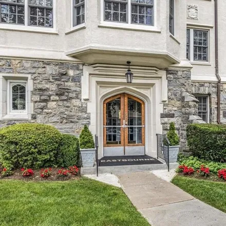 Buy this studio apartment on 40 Pondfield Road West in Village of Bronxville, NY 10708
