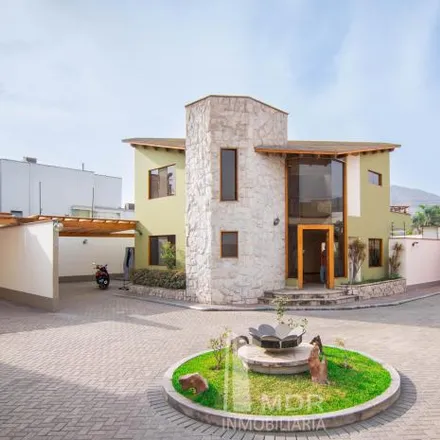 Image 2 - Jiròn El Paraiso, La Molina, Lima Metropolitan Area 15026, Peru - House for rent