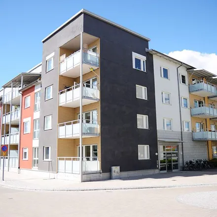 Rent this 3 bed apartment on Sjåaregatan 46-56 in 803 02 Gävle, Sweden