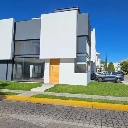Buy this 3 bed house on Boulevard Jardín Real Poniente in Jardín Real, 45138 Nuevo México