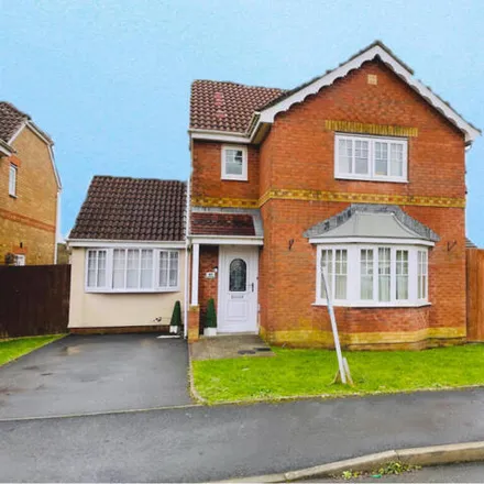 Buy this 3 bed house on Pant Bryn Isaf in Dafen, SA14 9EQ