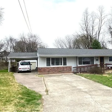 Image 3 - 321 East Spring Street, Bloomfield, Greene County, IN 47424, USA - House for sale