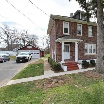Rent this 4 bed house on Oak Tree Avenue in South Plainfield, NJ 07080