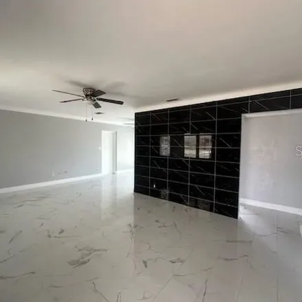 Image 2 - unnamed road, Saint Petersburg, FL 33702, USA - Apartment for rent