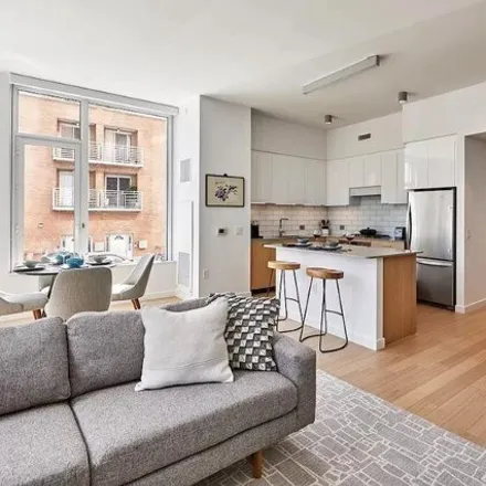 Rent this 3 bed apartment on 10 Hallets Point in 26th Avenue, New York