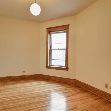 Image 3 - 849 West Grace Street, Chicago, IL 60613, USA - Apartment for rent