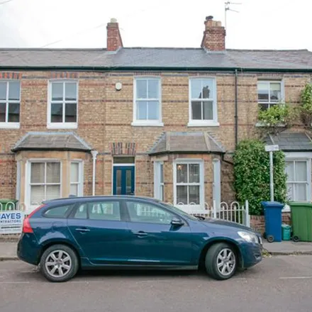 Rent this 4 bed townhouse on 83 St Bernard's Road in Walton Manor, Oxford