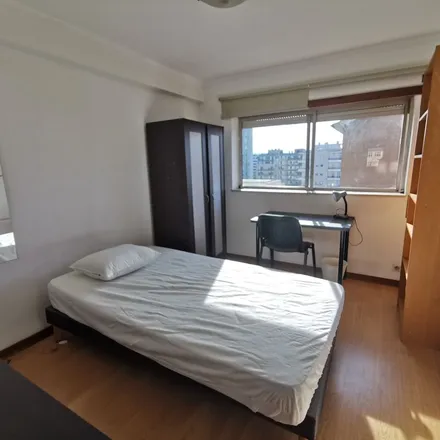 Rent this 4 bed apartment on Quinta dos Olivais / Associação Integrar in Rua do Brejo, 3000-082 Coimbra