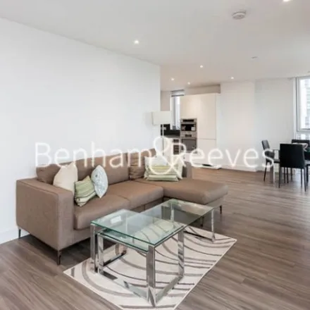 Image 5 - Dickens Street, London, SW8 3EQ, United Kingdom - Apartment for rent
