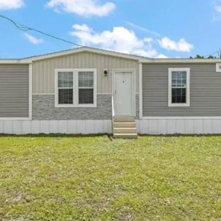 Buy this studio apartment on 5100 South Kris Point in Homosassa Springs, FL 34446