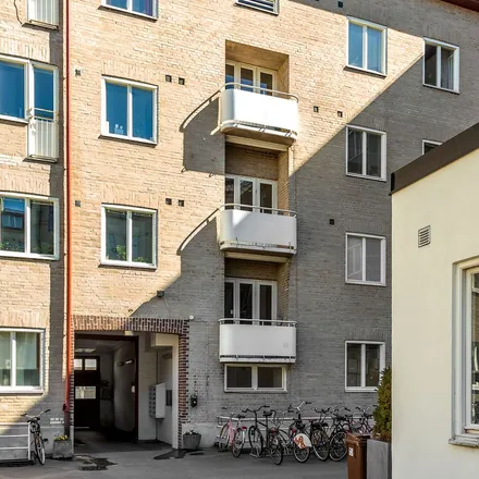 Rent this 4 bed apartment on Östra Förstadsgatan 6 in 211 31 Malmo, Sweden