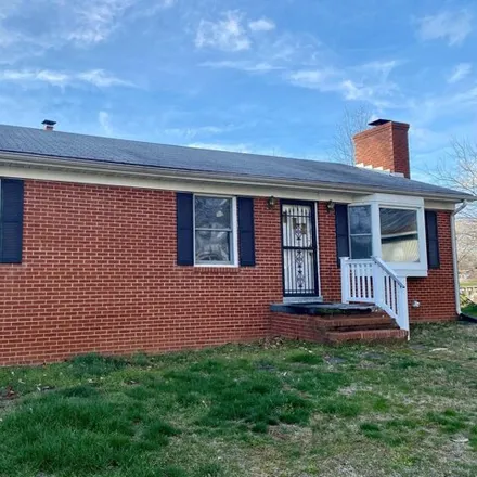 Rent this 3 bed house on 24095 Batna Road in Lignum, Culpeper County