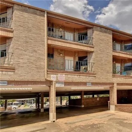 Buy this 1 bed condo on 3316 Guadalupe St Apt 220 in Austin, Texas