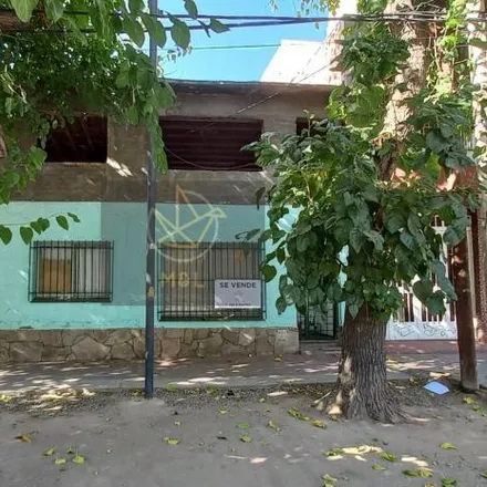 Buy this 2 bed house on Ricardo Fernandez Mayorista in Avenida General San Martín, Departamento Capital