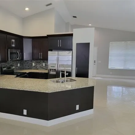 Image 1 - 928 Falling Water Road, Weston, FL 33326, USA - House for rent