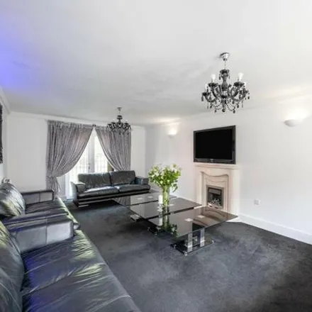 Image 2 - Apple Tree Way, Doncaster, DN4 7ND, United Kingdom - House for sale