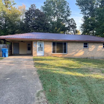 Buy this 3 bed house on 399 North Avondale Street in Poplar Bluff, MO 63901