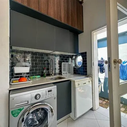 Rent this 3 bed apartment on 5th Avenue in Parkhurst, Rosebank