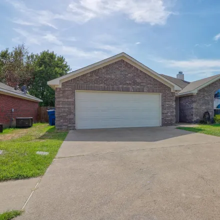 Buy this 4 bed house on 1100 Park Drive in Jacksonville, TX 75766