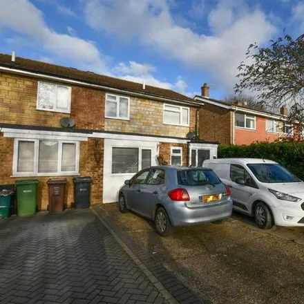 Buy this 3 bed house on Wood End in How Wood, AL2 2RX