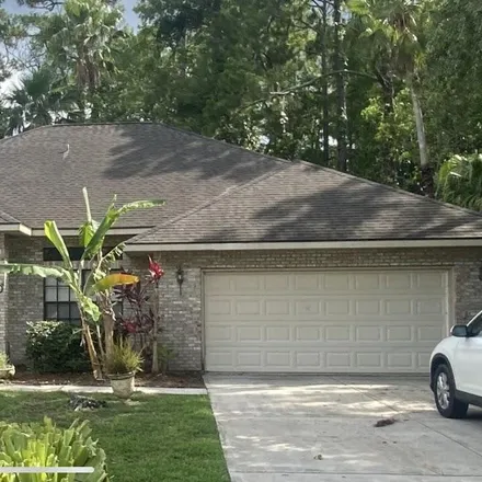 Rent this 3 bed townhouse on 20 Coquina Point Drive in Ormond Beach, FL 32174