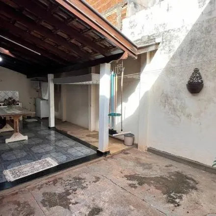 Buy this 2 bed house on Rua Manoel Coalhato in Birigui, Birigui - SP