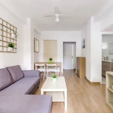 Image 7 - Calle Valderrey, 47, 28035 Madrid, Spain - Apartment for rent