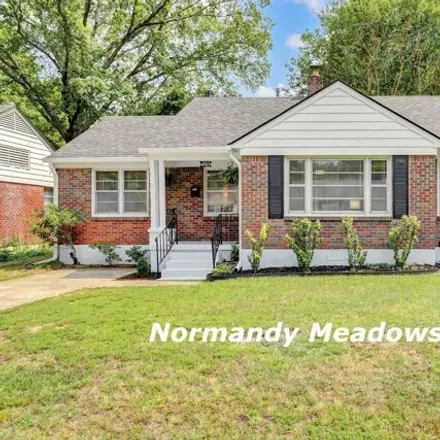 Buy this 3 bed house on 4963 Verosa Avenue in Memphis, TN 38117