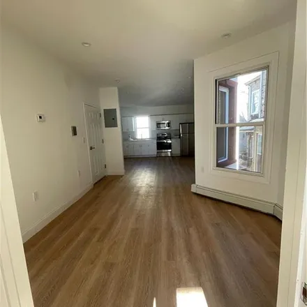 Image 7 - 199 Stevens Avenue, West Mount Vernon, City of Mount Vernon, NY 10550, USA - Apartment for rent